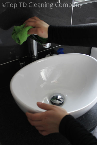 Why you need to make use of Cleaning Companies London for your property?
