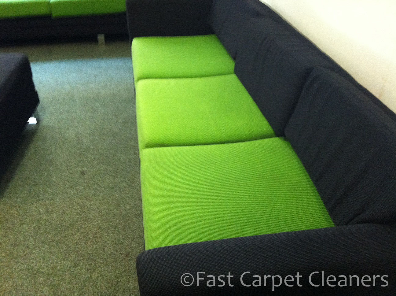 Upholstery-Cleaning-Bristol