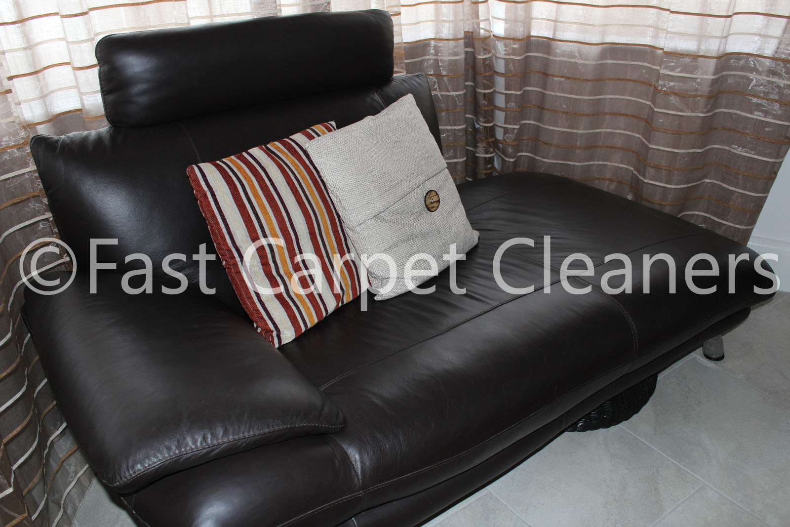 Upholstery-Cleaning-Oxford
