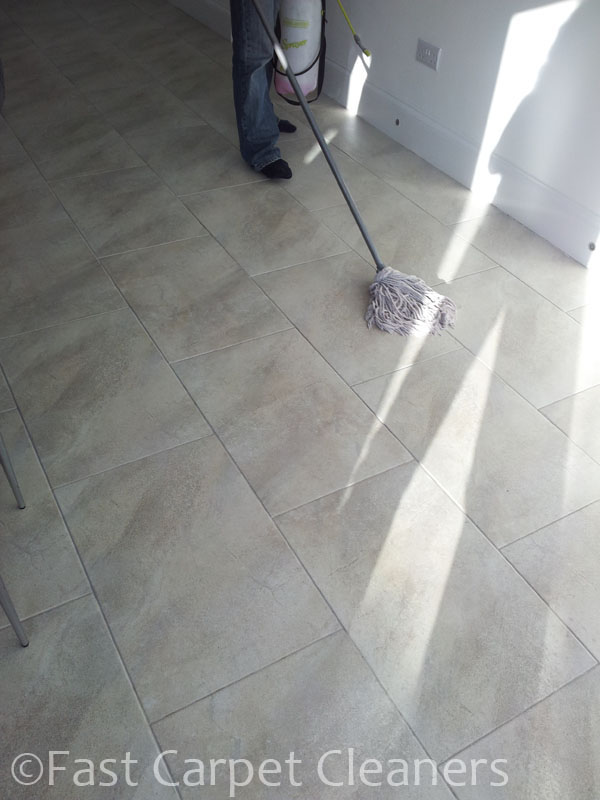 Floor-Tiles-Vinyl-Cleaning-Portsmouth