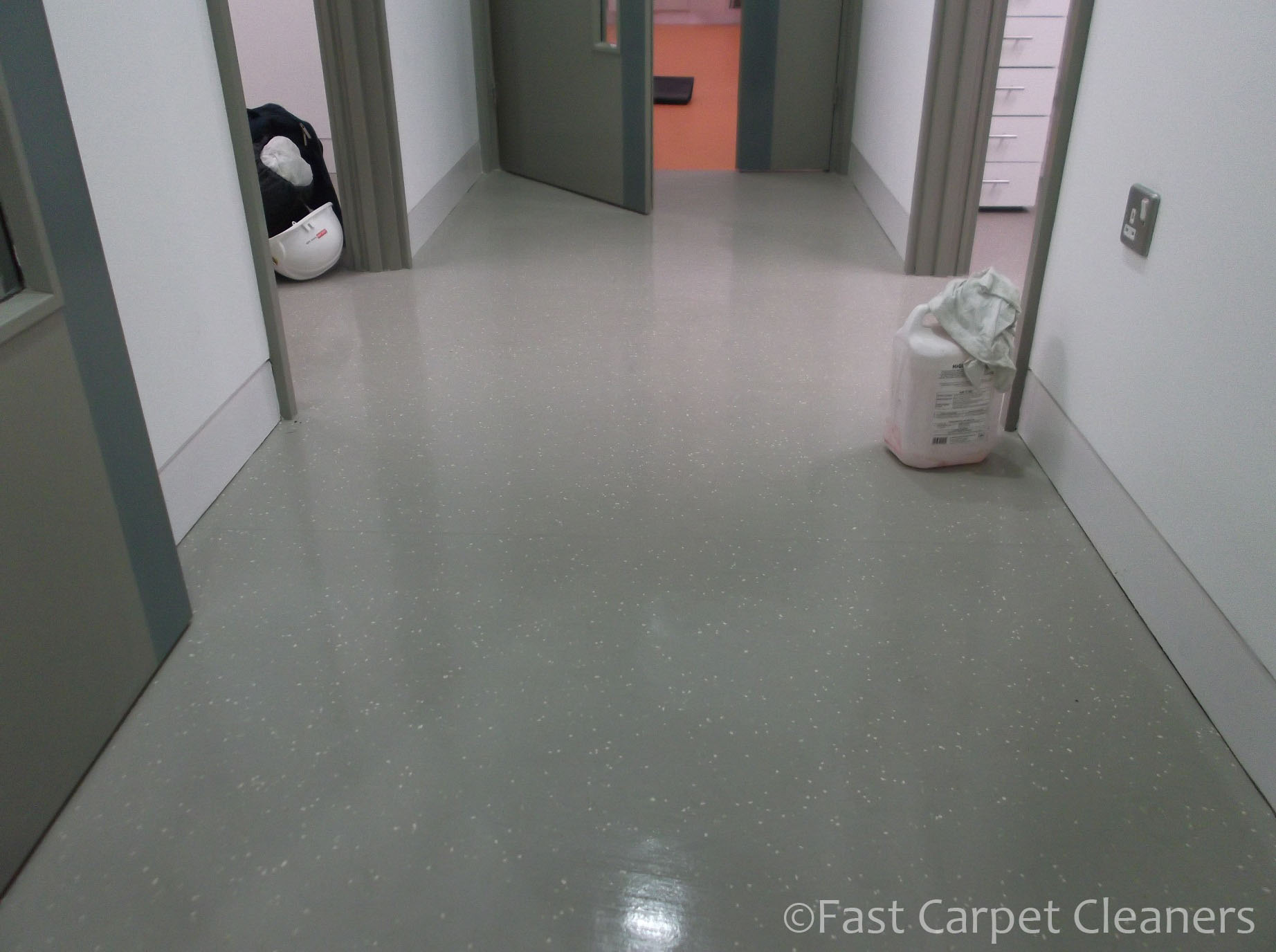 Floor-Tiles-Vinyl-Cleaning-Southampton