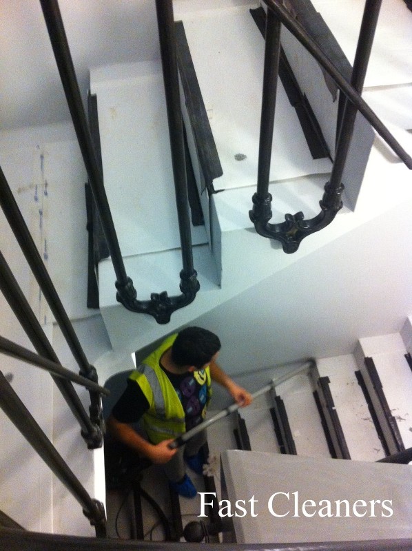 commercial-cleaning-service-brent